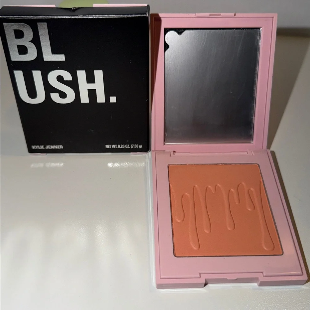 Kylie Jenner blush in kitten baby BRAND NEW- READ DESCRIPTION